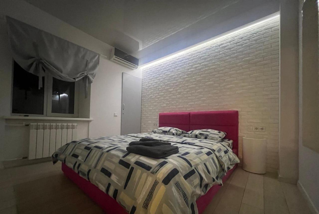 2-Room Luxury Apartment In The Center Kiew Exterior foto