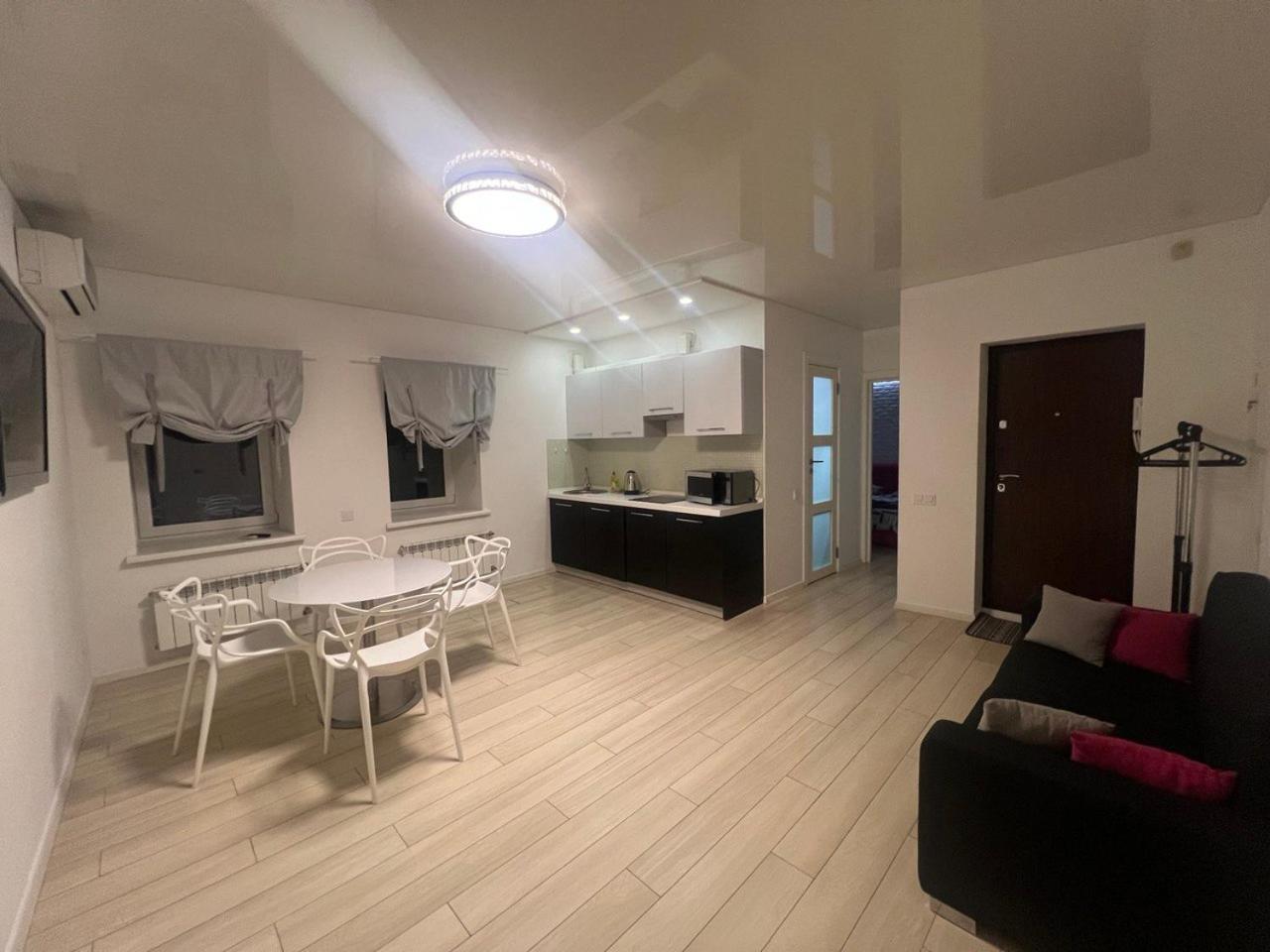 2-Room Luxury Apartment In The Center Kiew Exterior foto